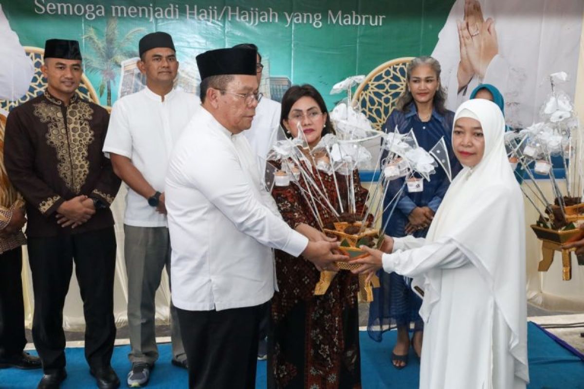 Pemkot Pematangsiantar gelar tepung tawar jamaah calon haji