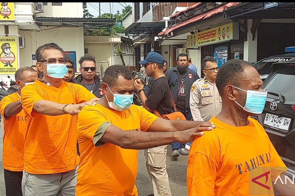 Polisi tetapkan empat anggota NFRPB tersangka makar