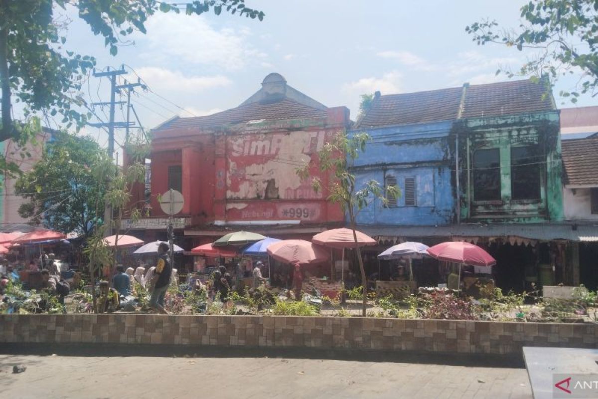 Satpol PP garda terdepan menertibkan Pasar 16 Ilir Palembang
