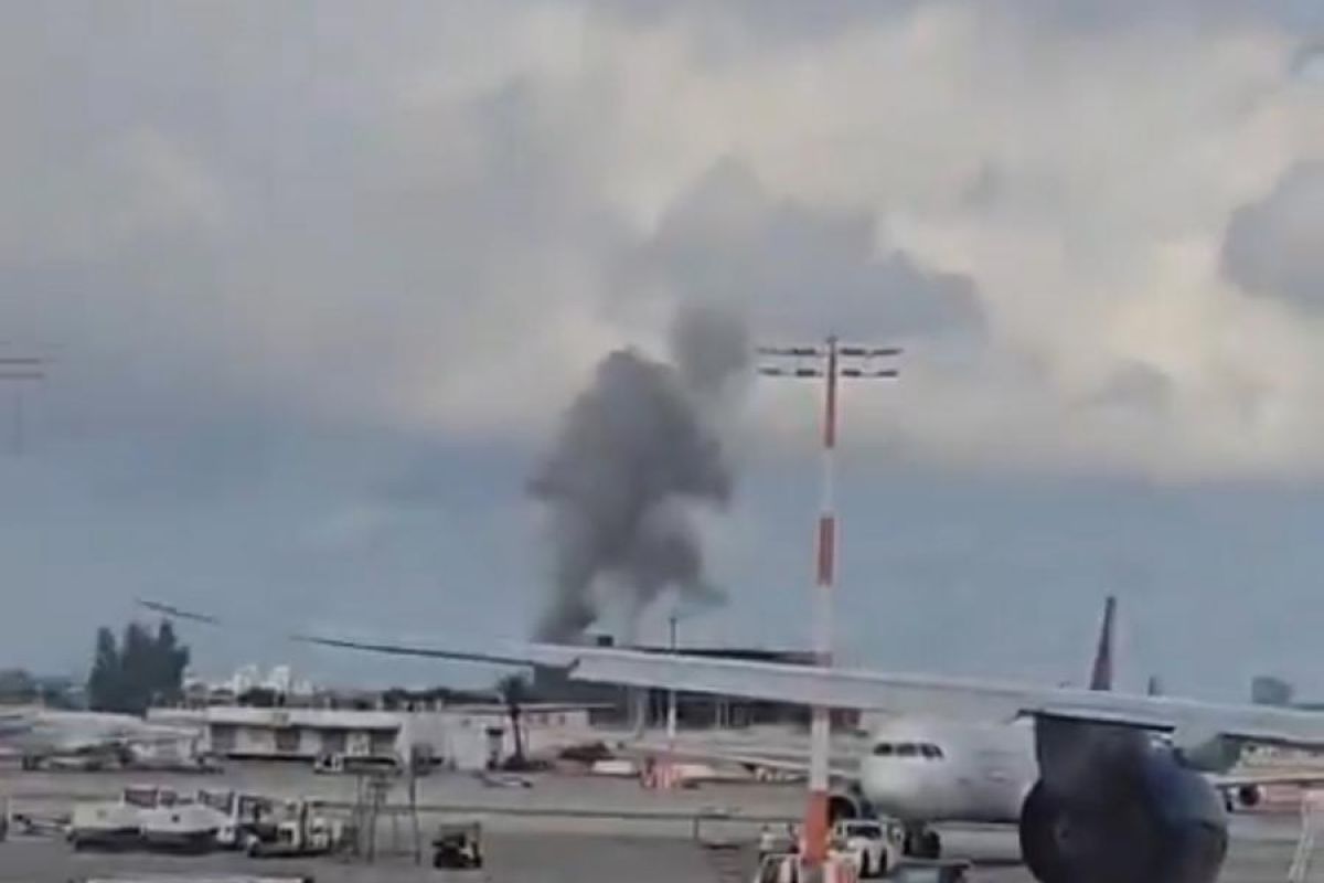 Houthi Yaman akui lakukan serangan rudal di Bandara Ben Gurion