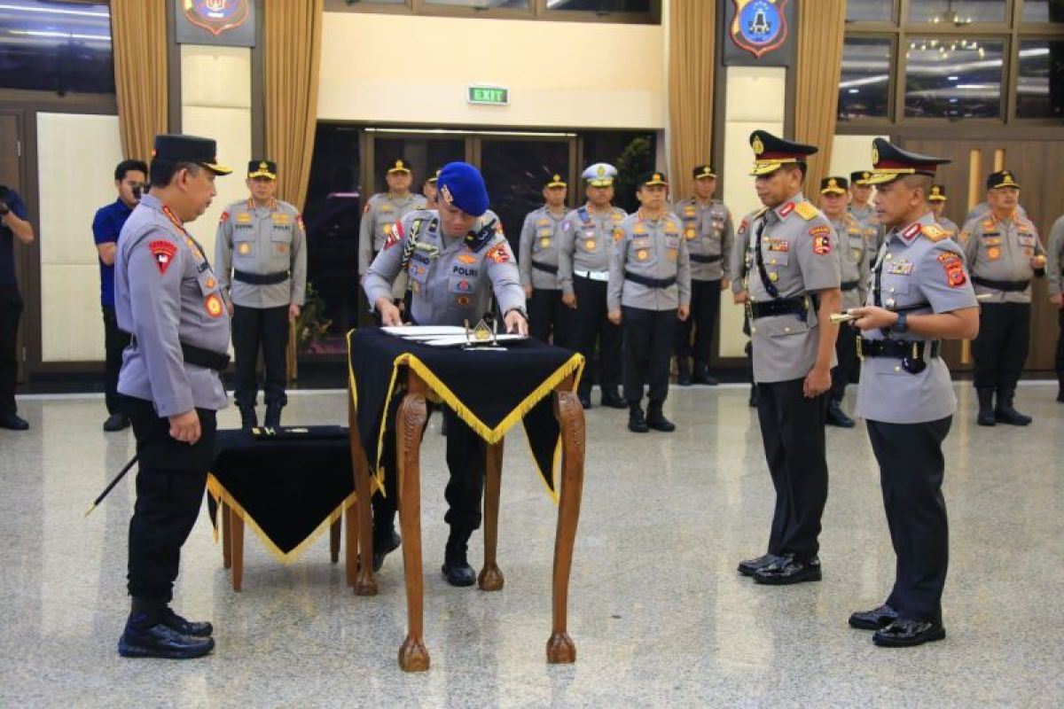 Kapolri pimpin sertijab Kapolda Jabar dan Kapusjarah Polri