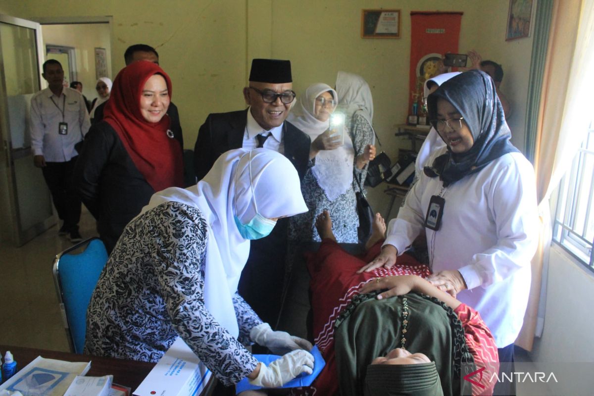 Pemkab Pasaman Barat bersama Pemrov Sumbar intensifikasi pelayanan KB