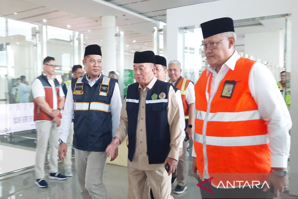 Gubernur Kalsel amanatkan jamaah calon haji saling membantu
