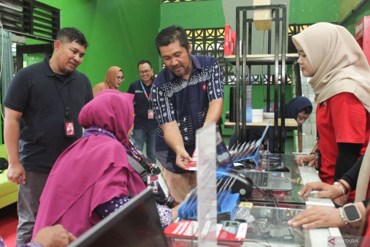 Telkomsel hadirkan Posko Haji di Embarkasi Surabaya