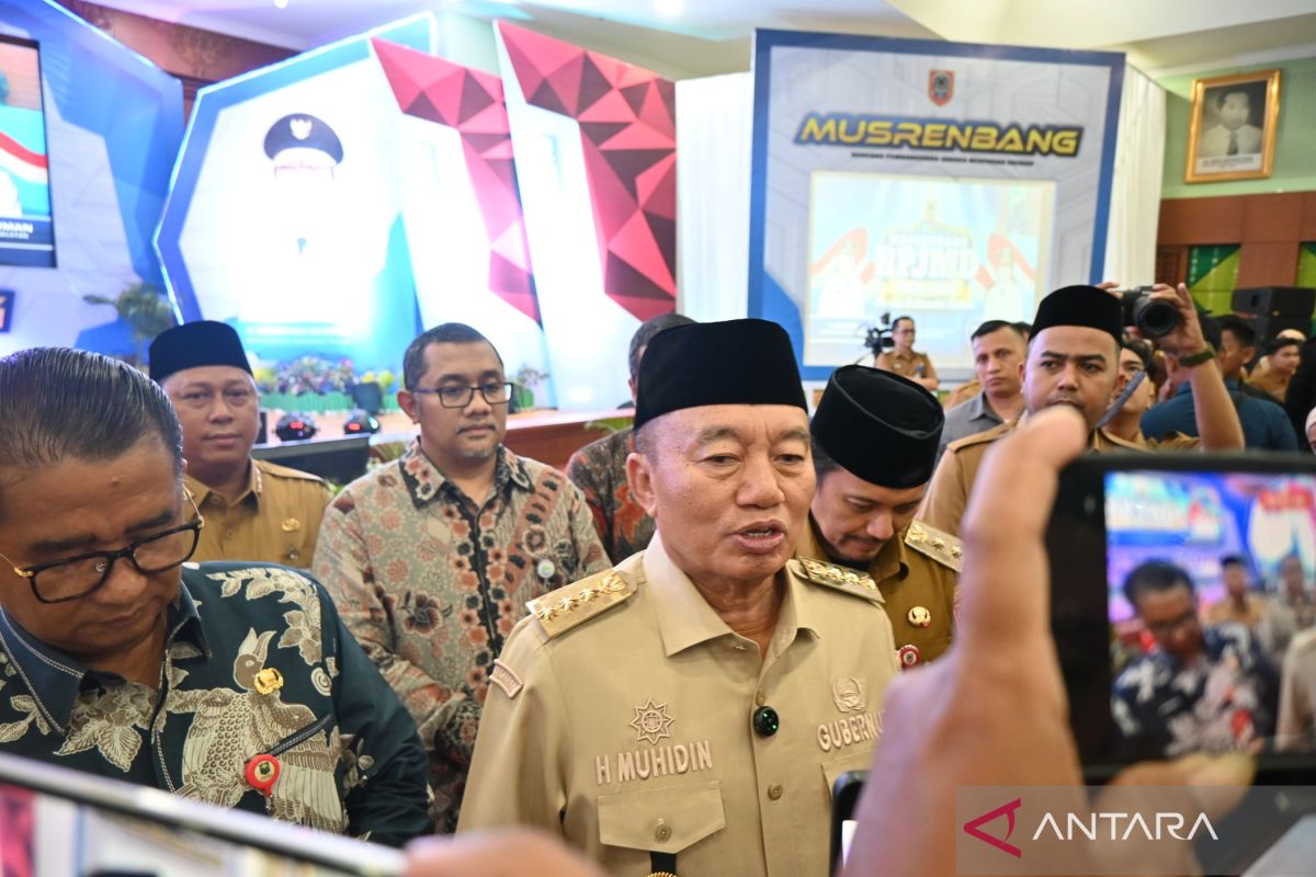 South Kalimantan Governor asks MBG handed over to schools