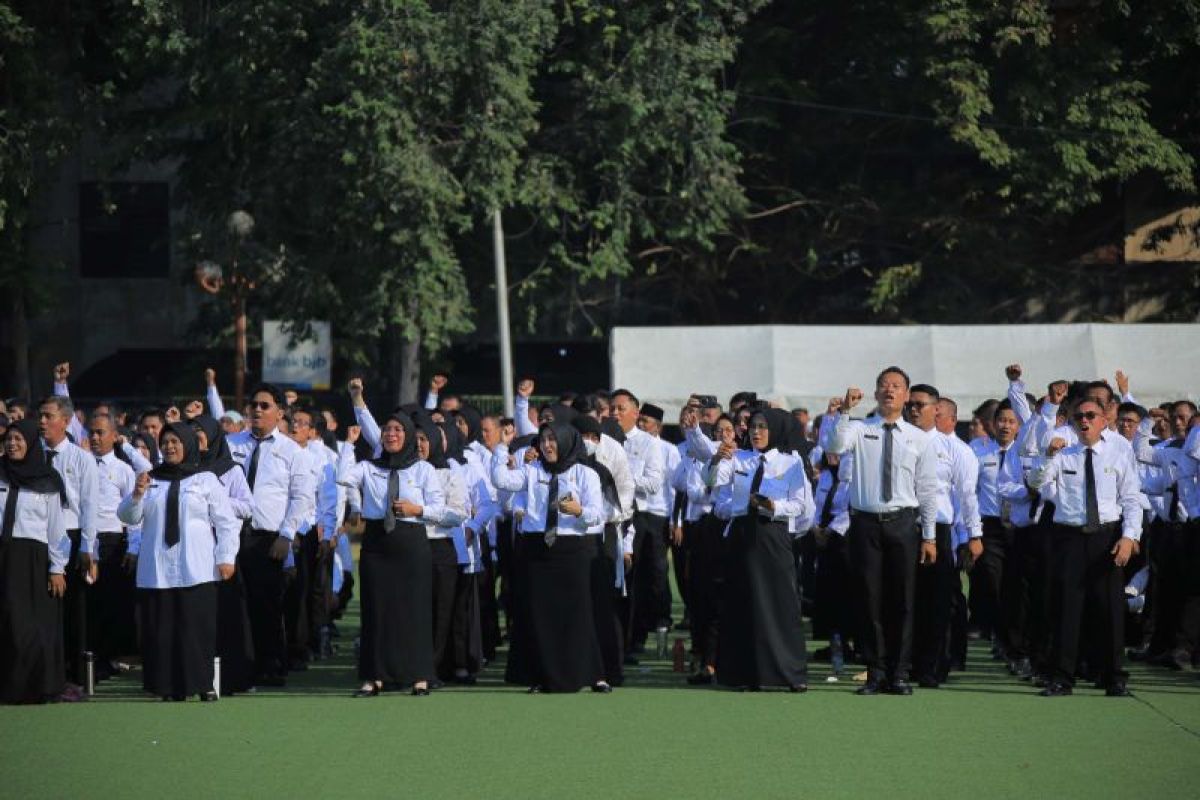 3.419 pegawai PPPK Pemkot Tangerang dilantik di Alun-Alun
