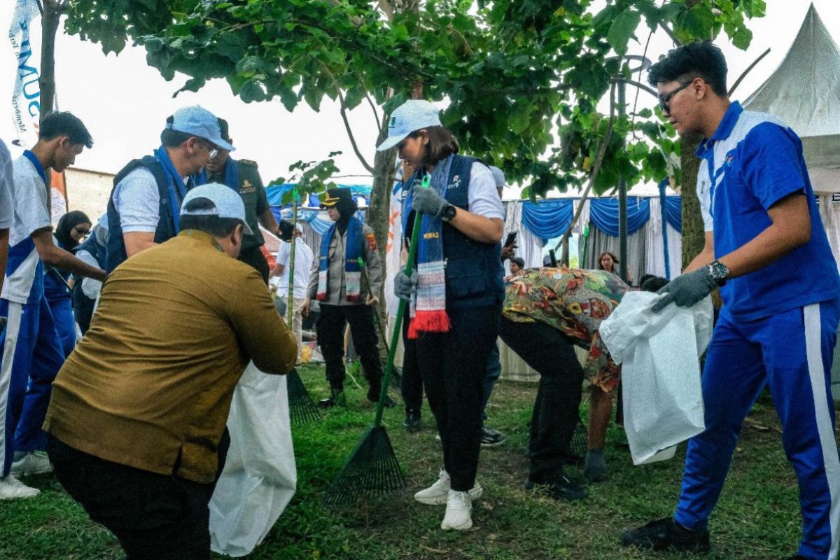 Kemenpar kembali  inisiasi aksi Gerakan Wisata Bersih di Danau Toba
