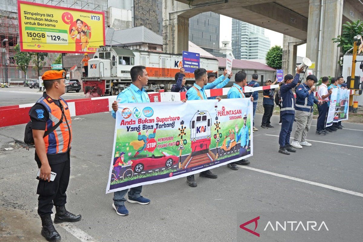 KAI Sumut gandeng IPKA sosialisasi  keselamatan di perlintasan sebidang