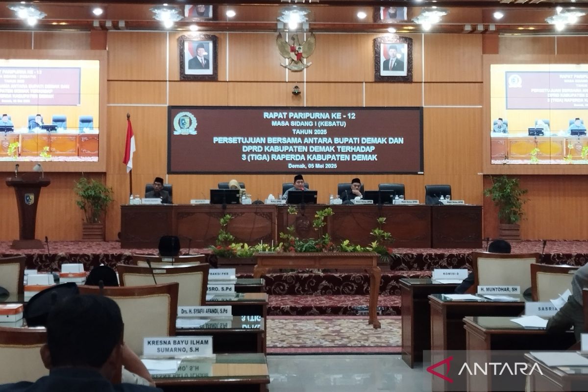 Bupati dan DPRD Demak setujui tiga perda
