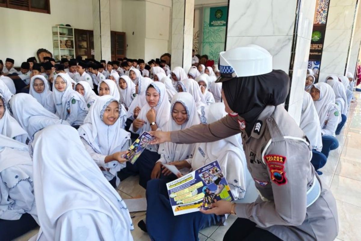 Polres Jepara gelar "Police Goes to School"