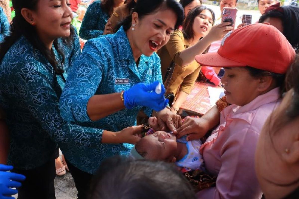 Pembina Posyandu Samosir  tekankan pentingnya imunisasi cegah penyakit