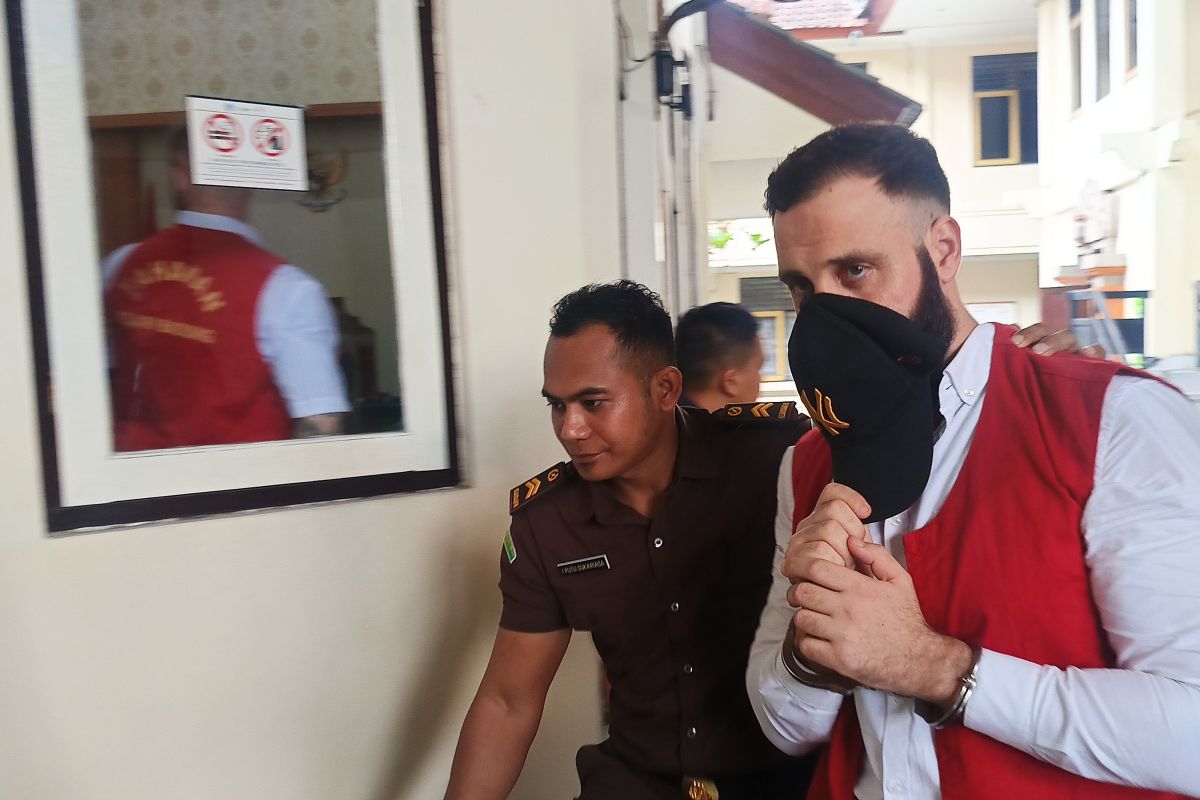 Jaksa tuntut warga Australia enam bulan penjara karena pukul orang Jerman