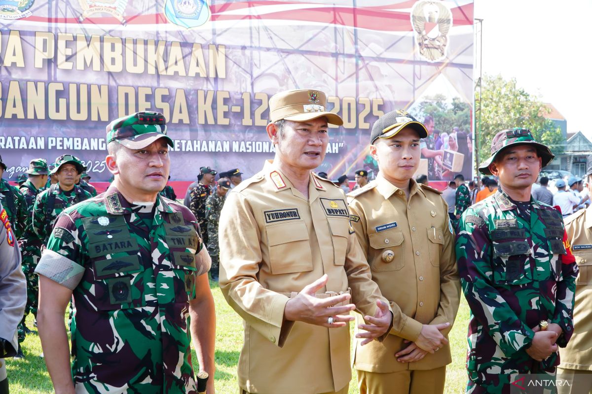Pemkab Lamongan-TNI percepat pembangunan melalui TMMD