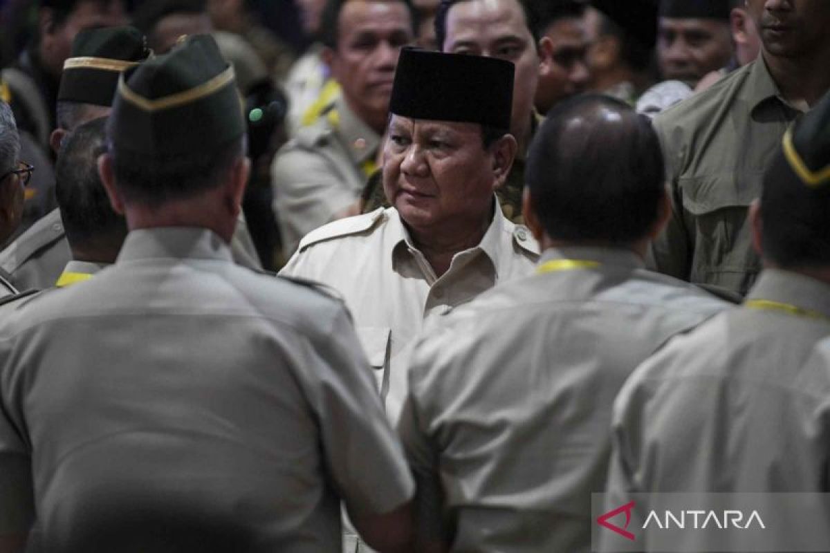 Prabowo putus rantai kemiskinan lewat sekolah berasrama 2025