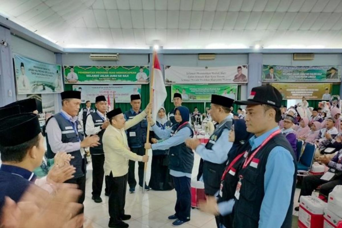 1.321 calon haji asal Pekanbaru dan Kampar telah berangkat ke Madinah