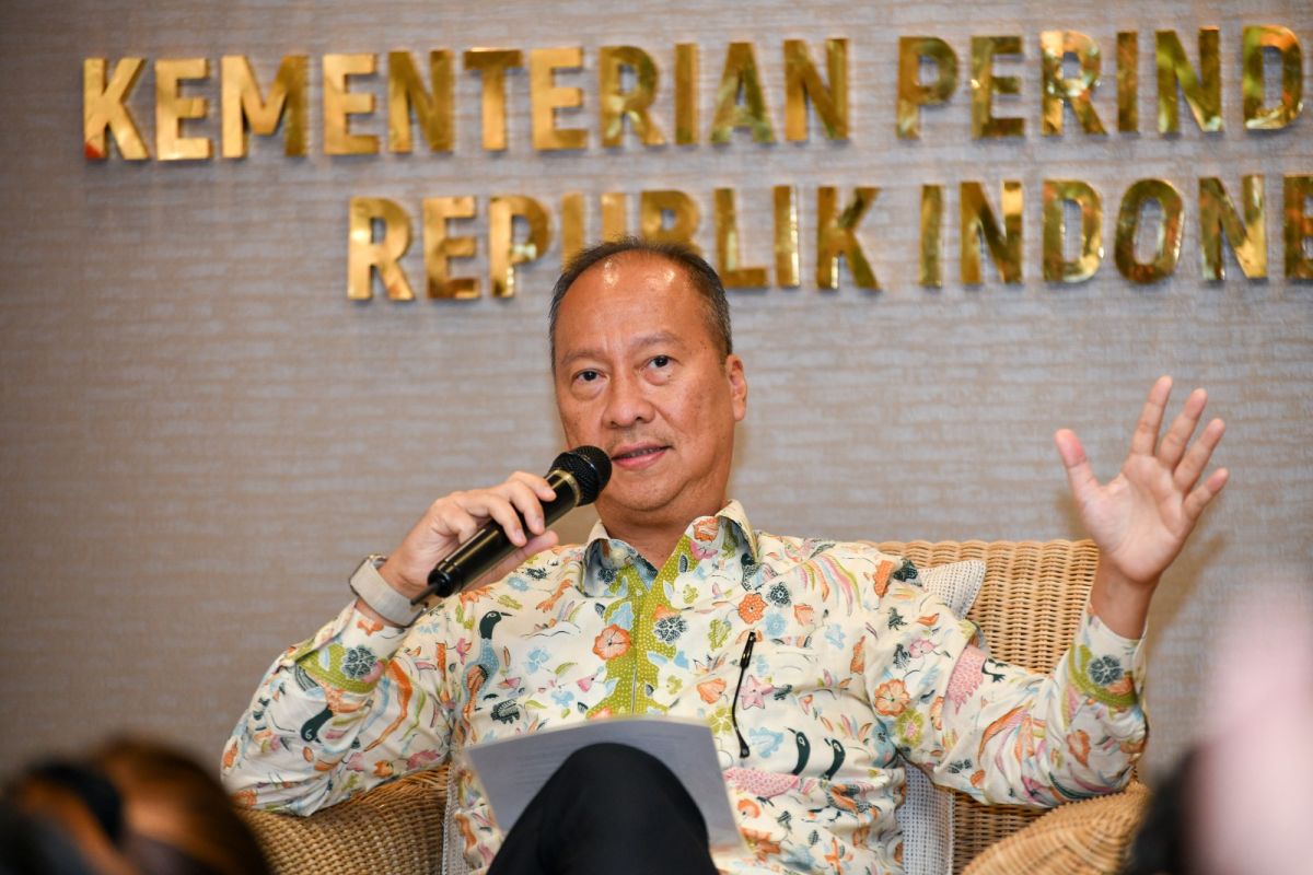 Govt takes green mobility route to support automotive industry