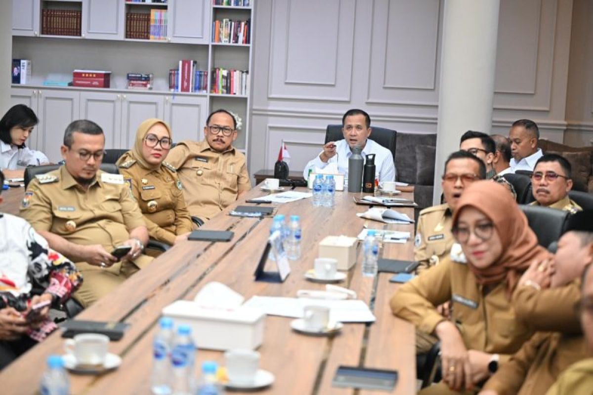 Dorong transmigrasi modern, Gubernur dan Bupati se-Sulbar temui Menteri Transmigrasi