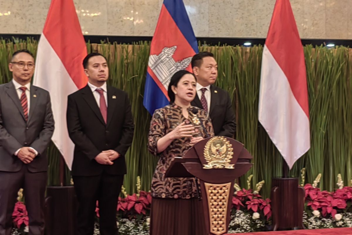 House Speaker holds bilateral meeting with Hun Sen