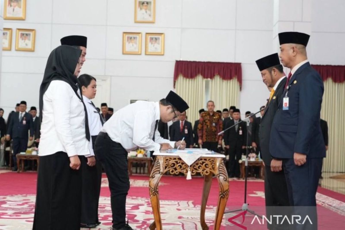 Gubernur Kaltim  lantik 1.346 CPNS dan PPPK