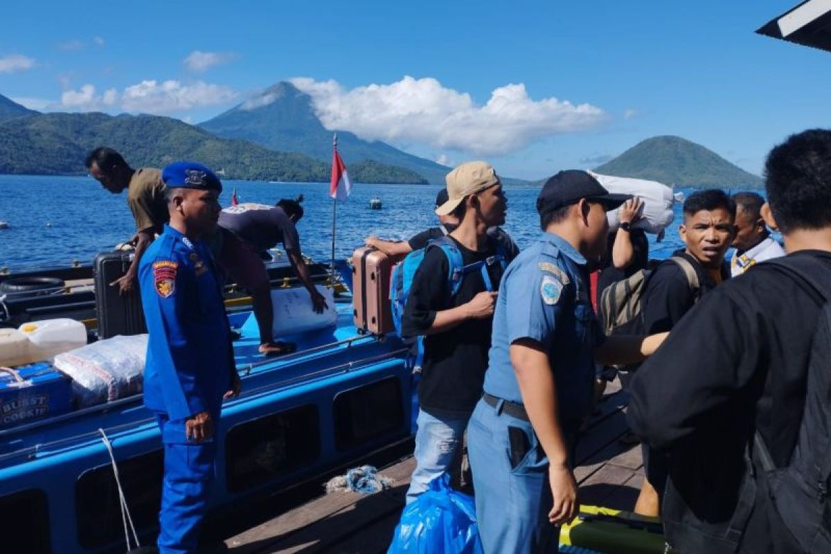 Polda Malut awasi transportasi laut hadapi cuaca ekstrem