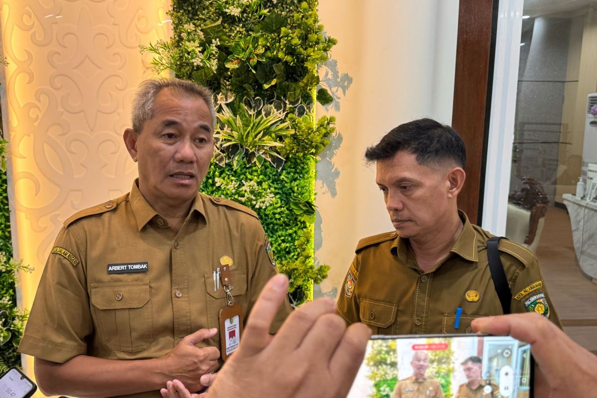 Pemkot Palangka Raya tertibkan reklame tak berizin
