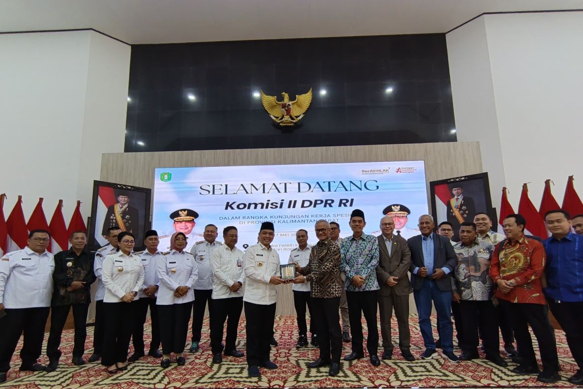 Komisi II DPR RI tinjau BUMD dan evaluasi sengketa lahan di Kalbar