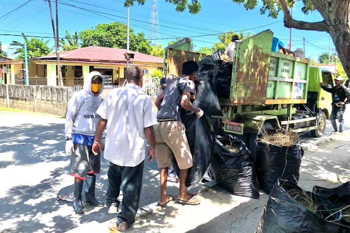 DLH Kaimana optimalkan penanganan sampah libatkan 60 petugas kebersihan