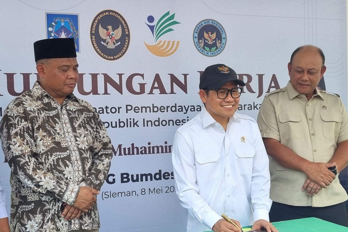 Menko PM Muhaimin meresmikan operasionalisasi SPPG BUMDes Sleman