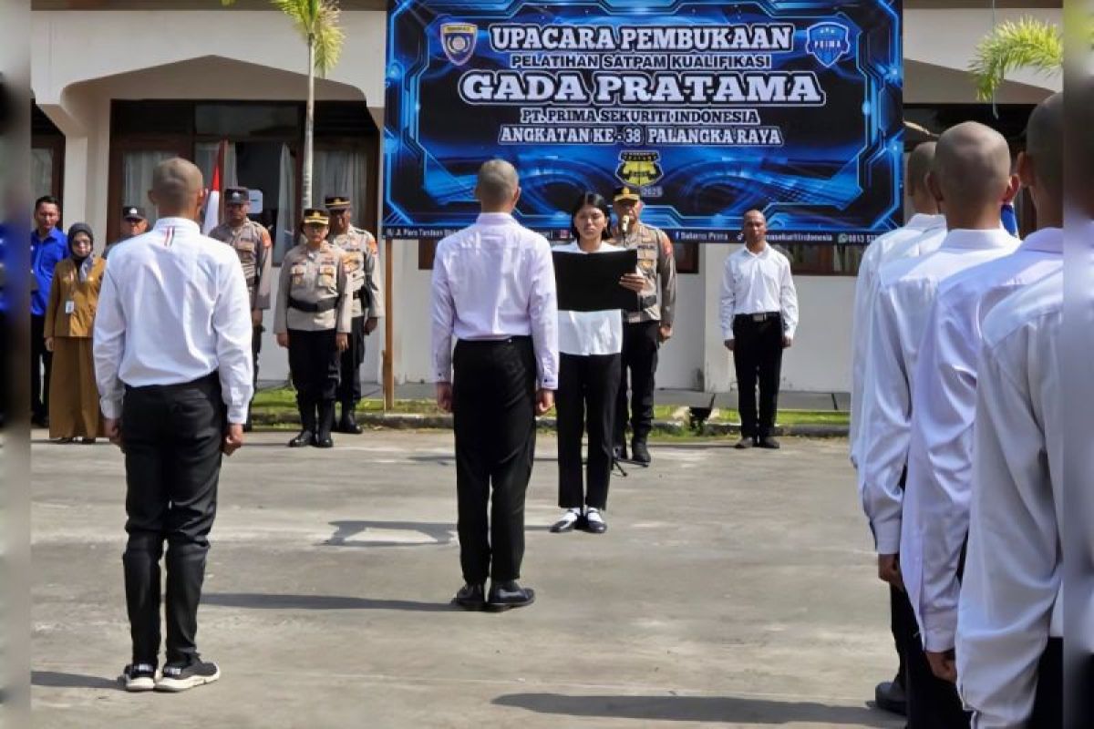 PLN buka peluang kerja bagi pemuda desa melalui pelatihan satpam bersertifikat