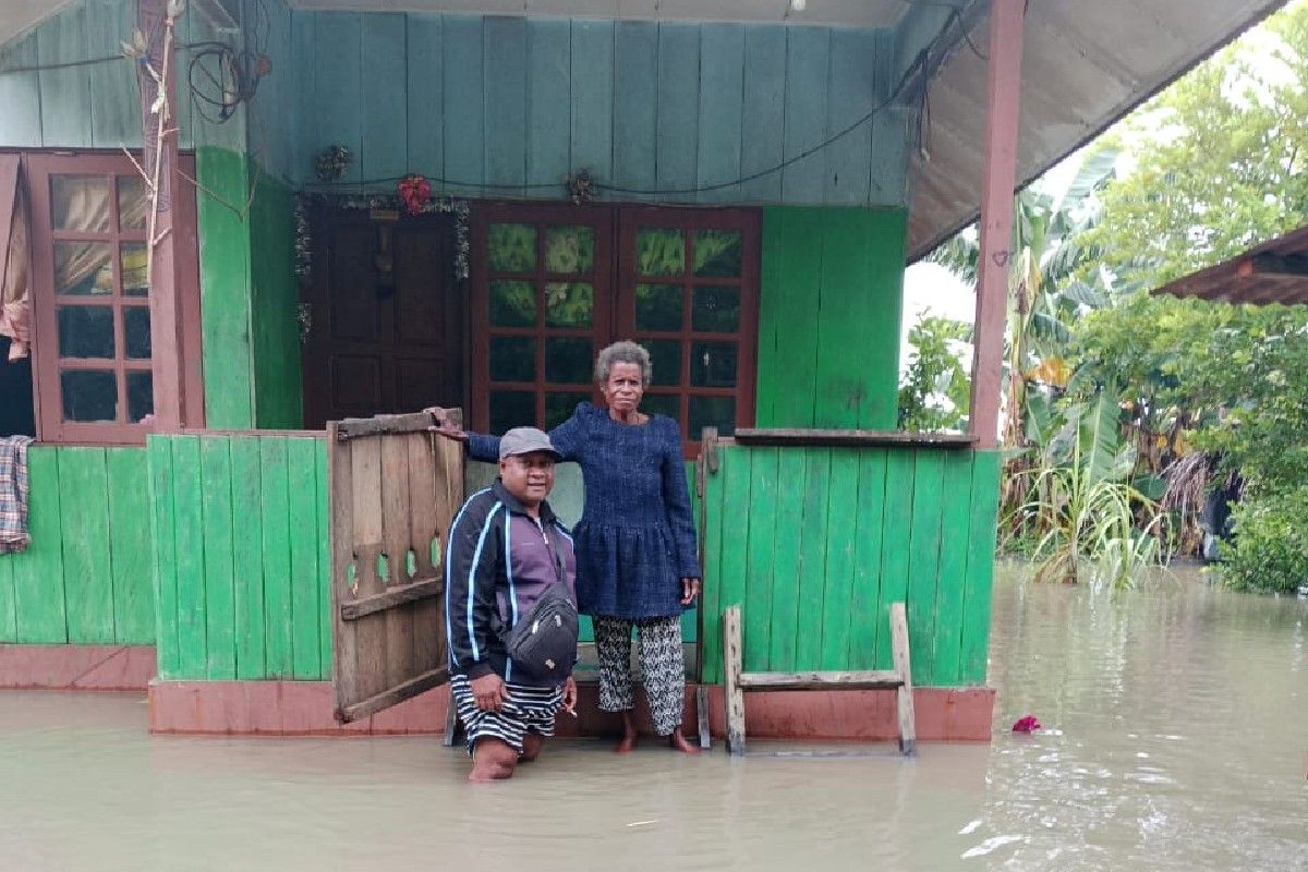 Mambramo Raya evakuasi 1.577 warga terdampak bencana banjir