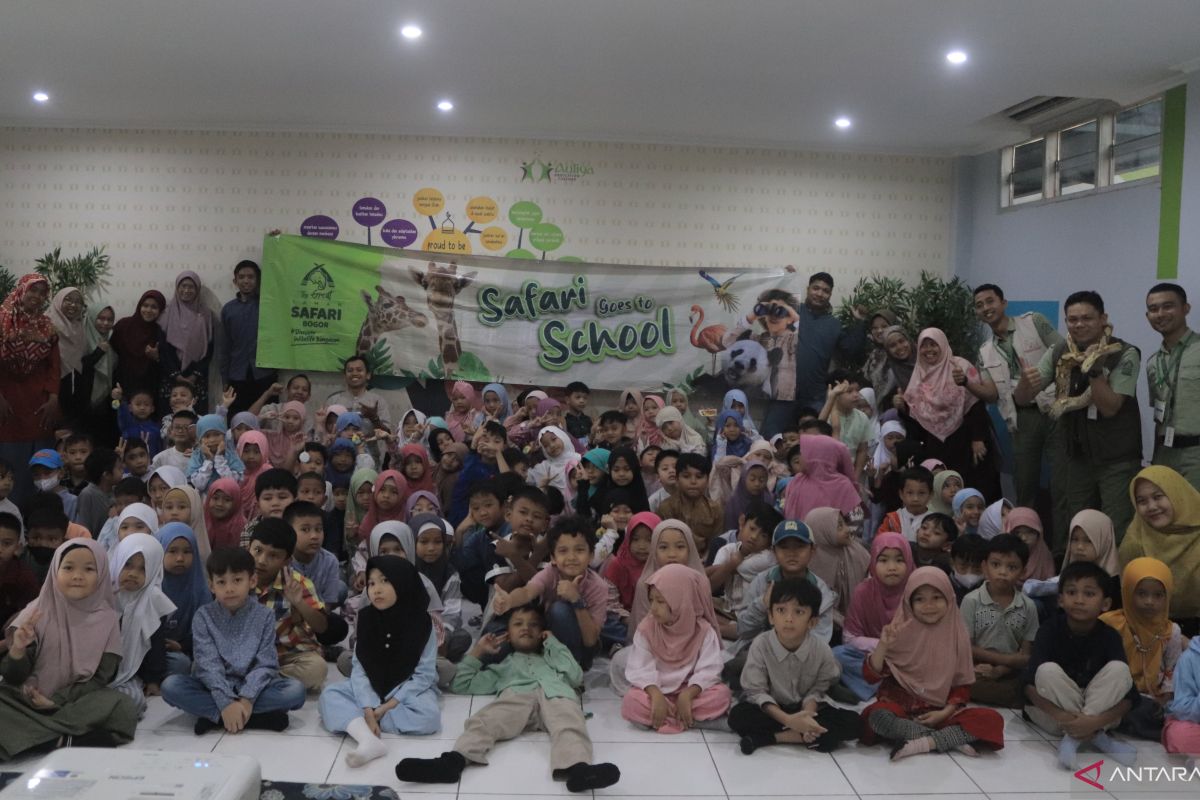 Taman Safari Bogor meluncurkan program 