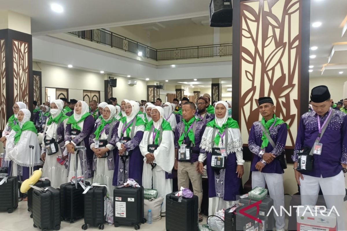 JCH asal Kabupaten Maros masuk Asrama Haji Sudiang Makassar