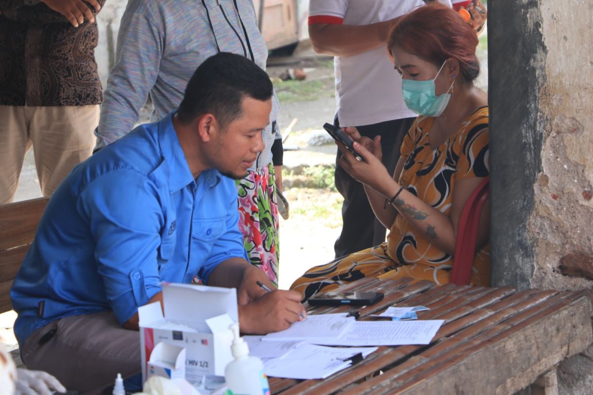 Dinkes Ponorogo temukan pekerja kafe terindikasi HIV/AIDS
