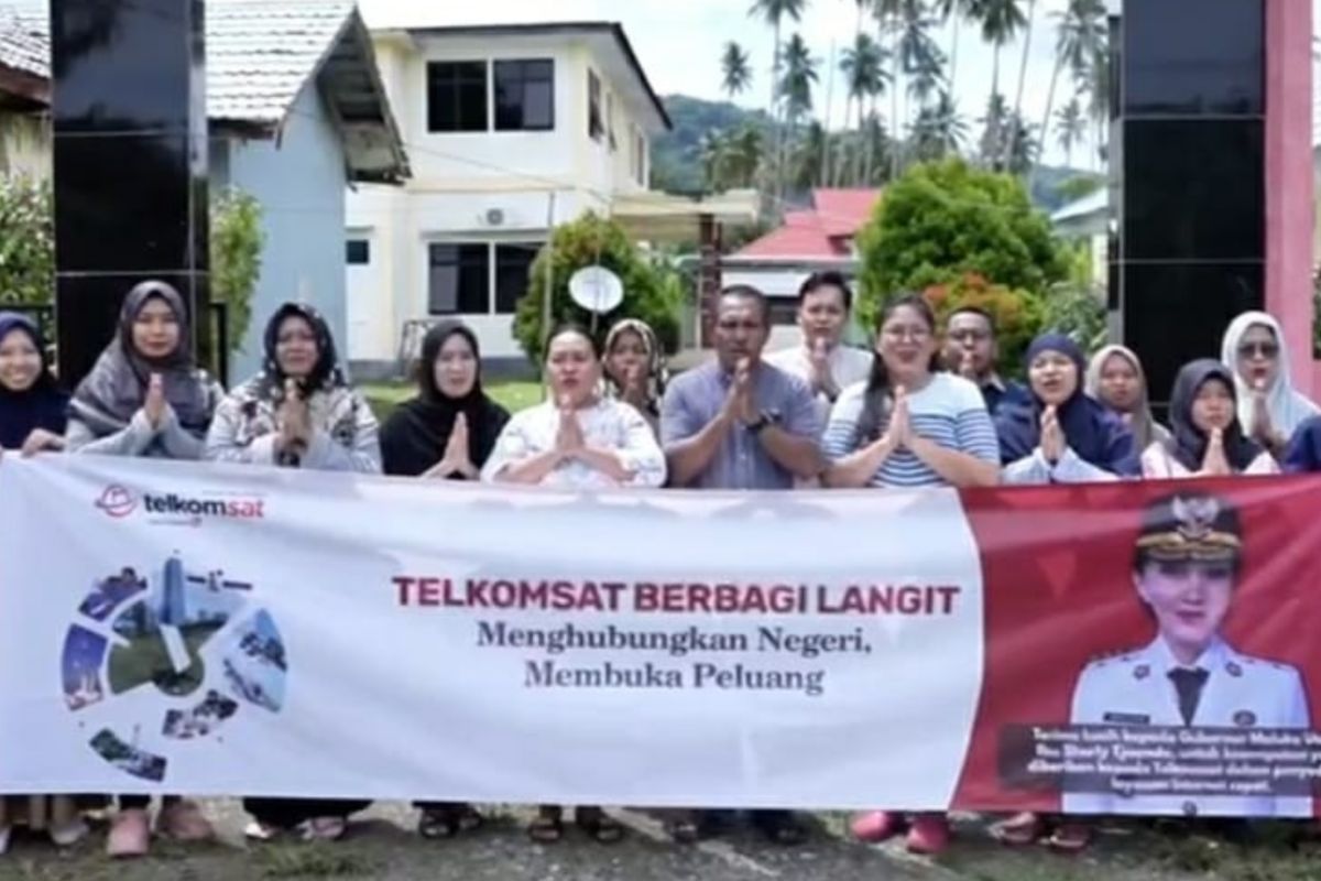 Telkomsat hadirkan layanan internet berbasis satelit di wilayah 3T Ternate
