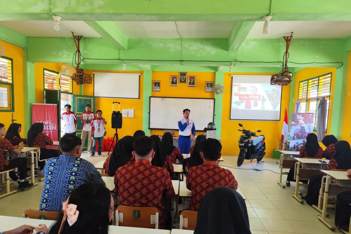 #Cari_aman hingga ke SMAN 1 Sambas dari Asmo Kalbar