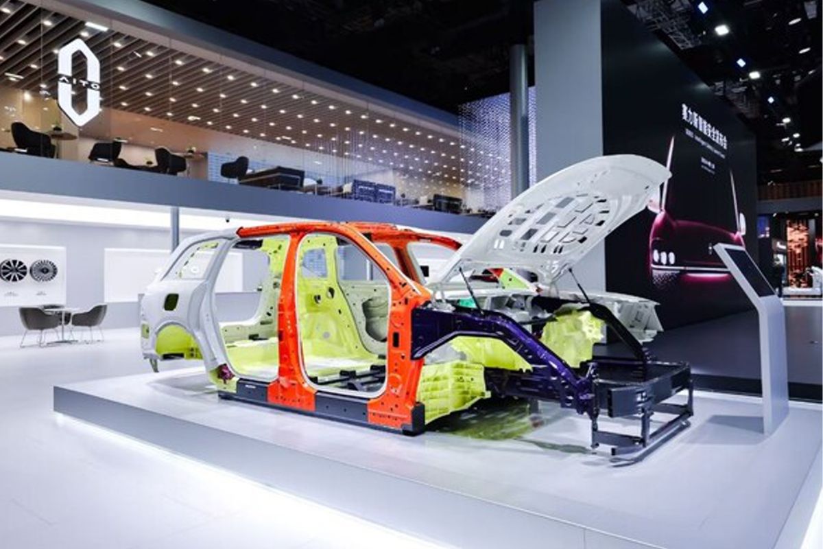 SERES Debuts Intelligent Safety at Auto Shanghai 2025, Setting Industry Standard and Capturing Global Spotlight