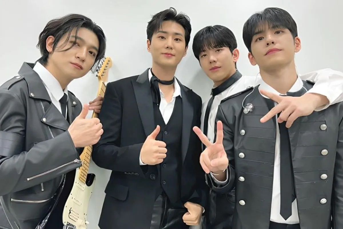 DAY6 Concert Promoter Summoned by Government Over Toothbrush Incident: What Happened?