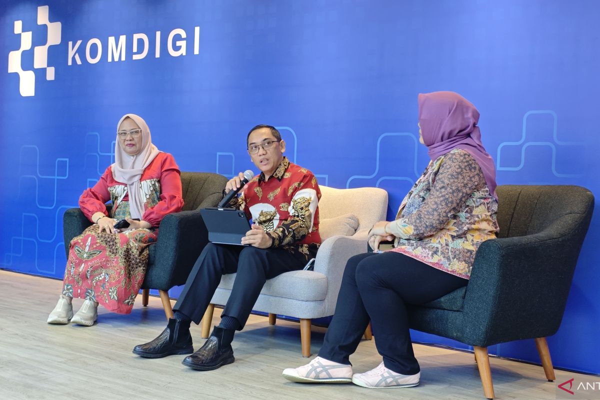 Kemkomdigi: World App kumpulkan data retina di Indonesia sejak 2021