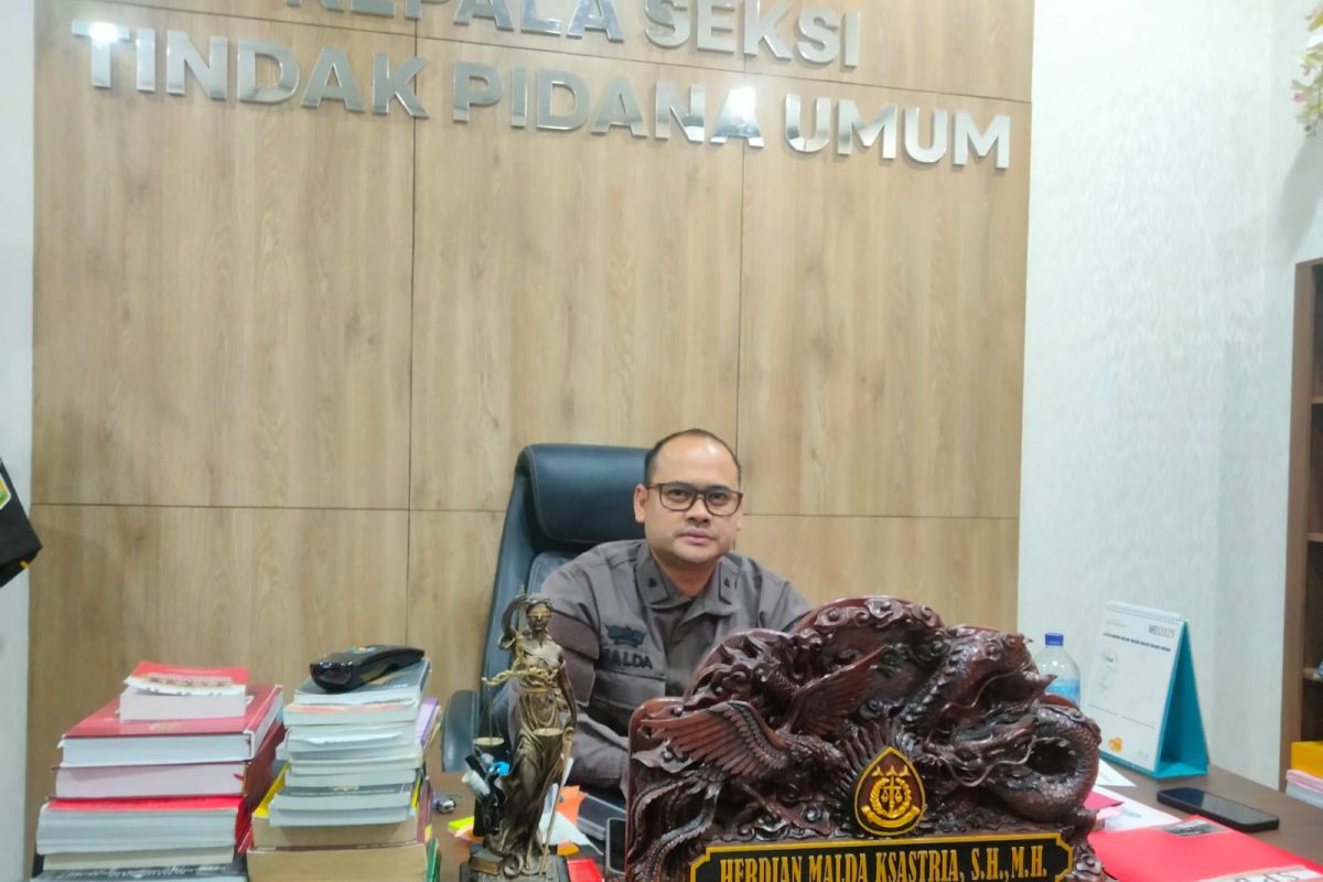 Empat terdakwa penadah mobil bos rental dituntut 7 tahun penjara