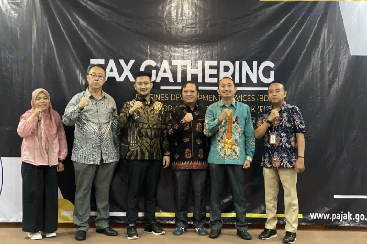 KPP Pratama Surabaya Gubeng apresiasi Wajib Pajak lewat penghargaan
