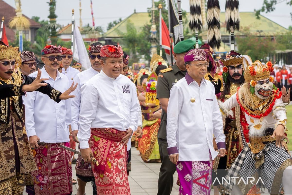 Gubernur Bali minta rakyat Bangli sukseskan pembangunan Bali