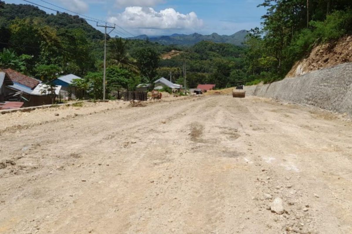 BPOLBF serius menangani penyelesaian pekerjaan jalan masuk Parapuar