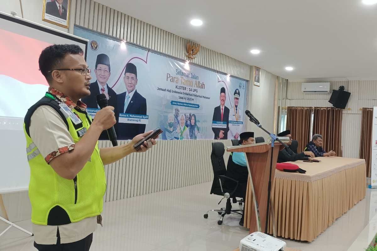 Jamaah calon haji Tana Toraja diterbangkan ke Arab Saudi