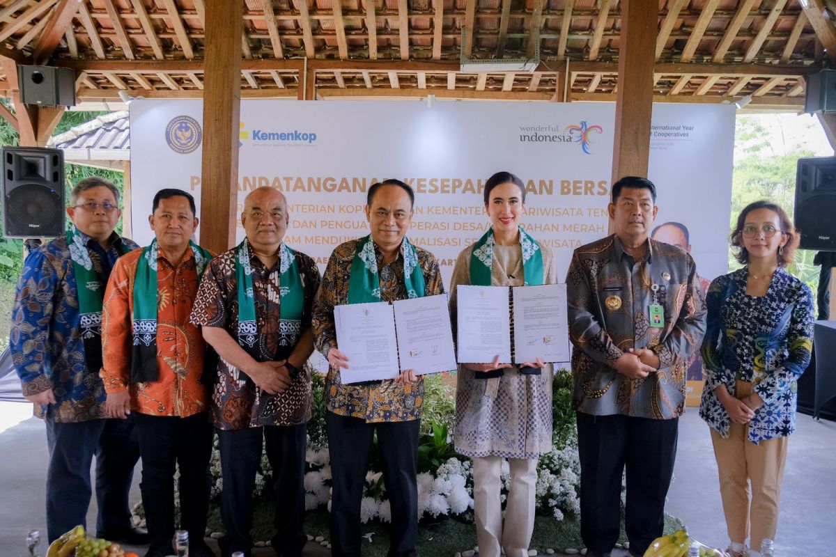 Pemerintah memperkuat kelompok sadar wisata