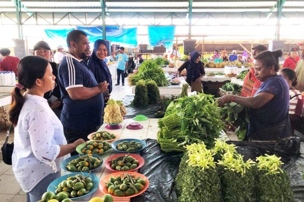 DPRK Kaimana serap aspirasi pedagang dan warga Pasar Sayur Air Tiba