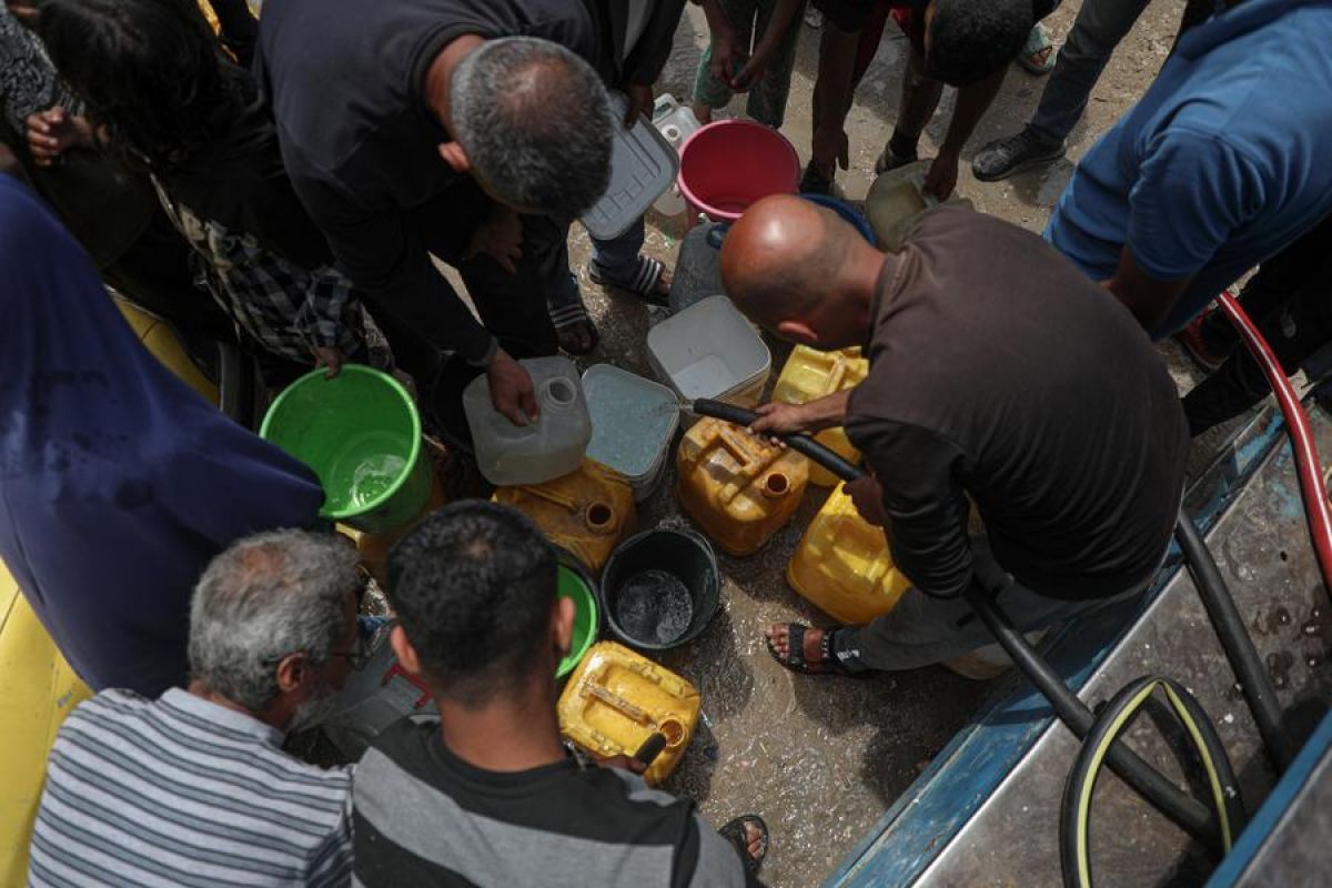 Sistem Penyediaan Air Minum Kolaps, Warga Gaza "Hampir Mati Kehausan"