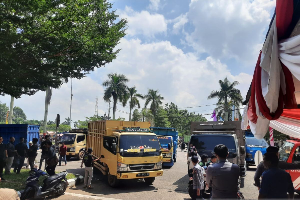 Pemprov Jambi setop angkutan batu bara di darat selama angkutan haji