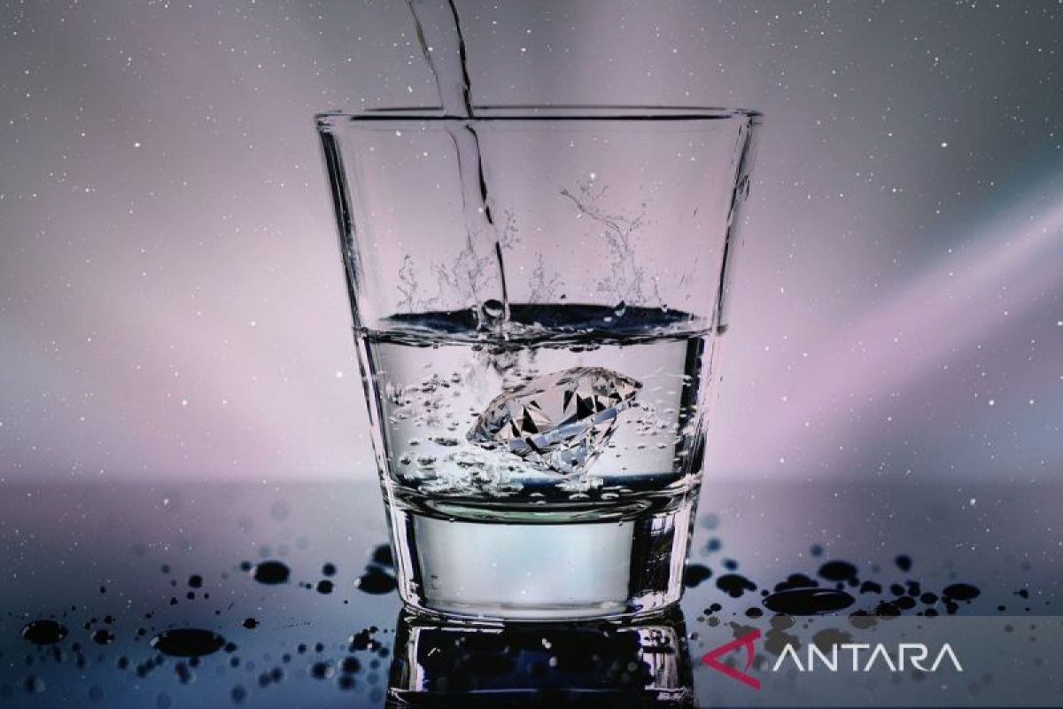 Kapan waktu terbaik minum air putih? Ini penjelasannya