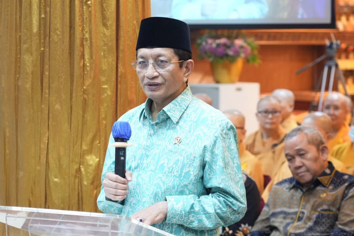 Menag: Waisak momentum tanam kebajikan dan perdamaian dunia