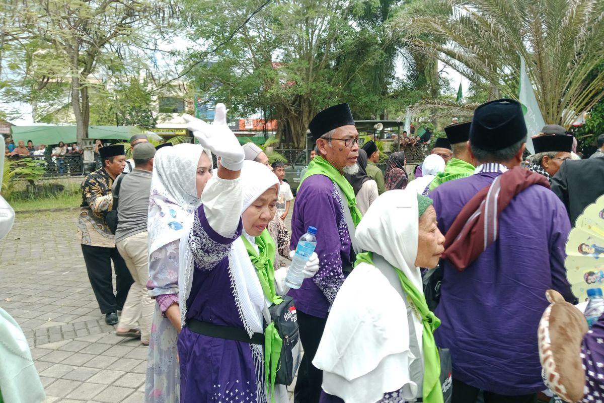 Sembilan kloter jamaah calon haji NTB tiba di Makkah